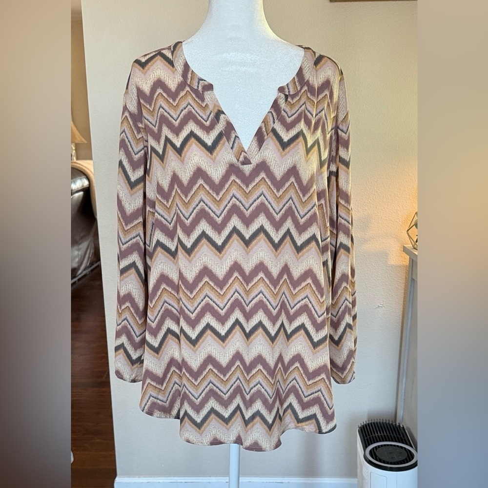 Maurices Chevron Patterned Women's Lightweight Top, XXL